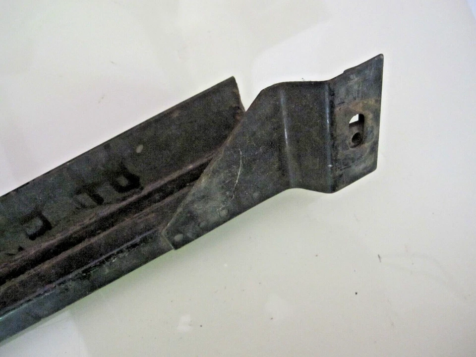 SUNBEAM TIGER ALPINE 右门窗前导轨铁路通道 — 第 4/4 张图片