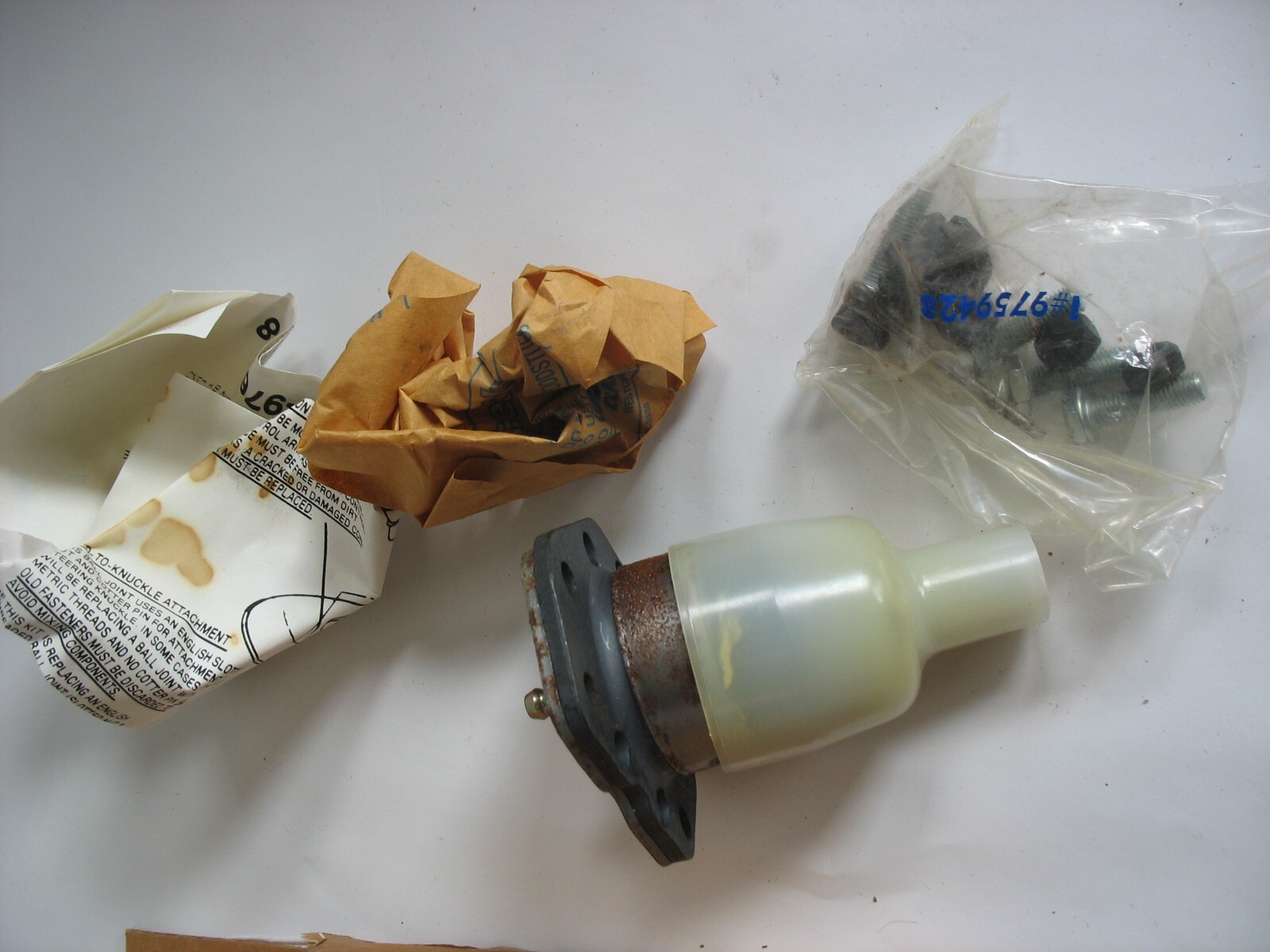 New NOS GM 1984-2005 85 87 89 91 93 95 Chevy GMC Ball Joint 