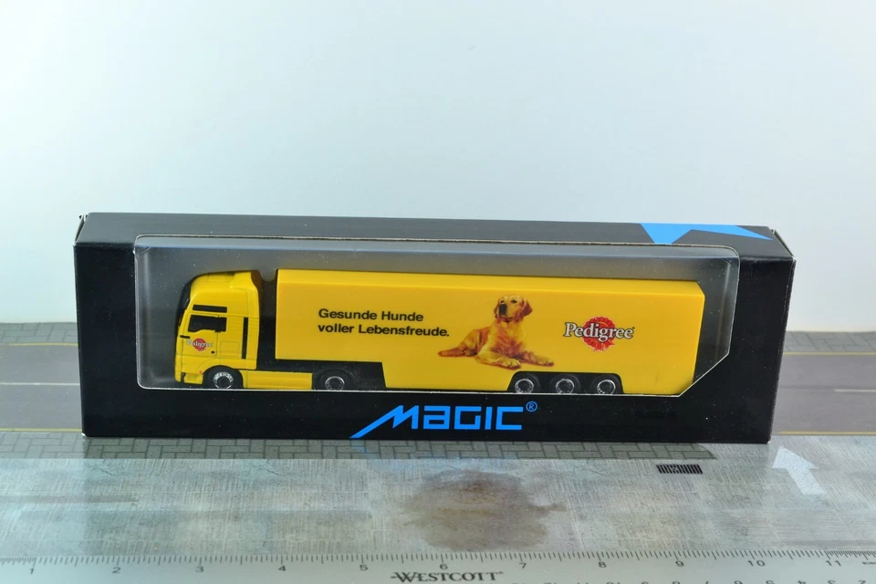HERPA Magic Diecast MAN TGA XXL PEDIGREE Dog Tractor Trailer Truck 1:87 HO - Image 3 of 3