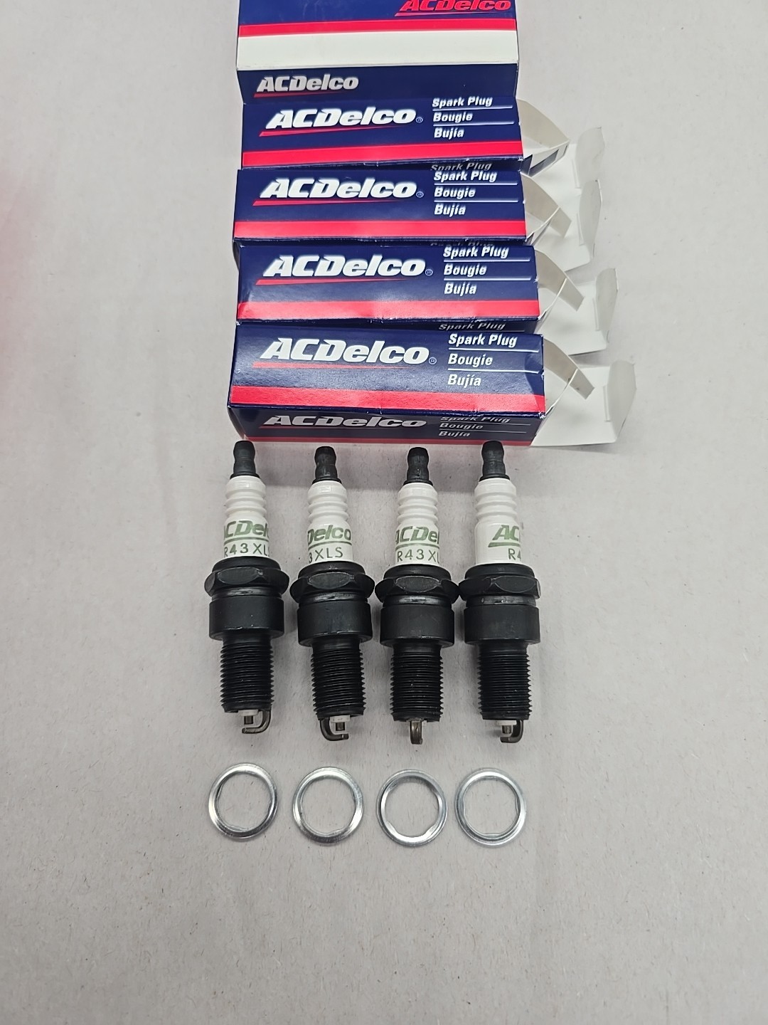 ACDelco Spark Plugs R43XLS Box of 4