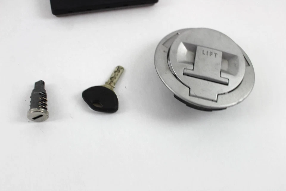 2009 09 BMW F650GS CDI ECM CPU Module Lock Set With Key - Image 2 of 4