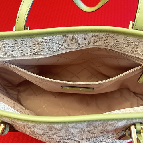 RARE Michael Kors Signature Jet Set Large Sage Green Trim Monogram Tote Bag - Picture 6 of 12