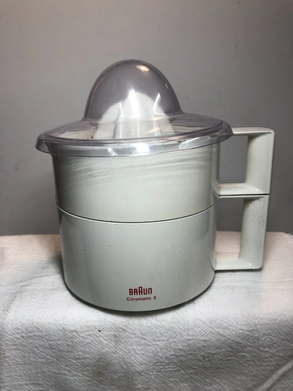 BRAUN CITROMATIC 2 TYPE MPZ-4 ELECTRIC JUICER model 4173
Opens in a new window or tab