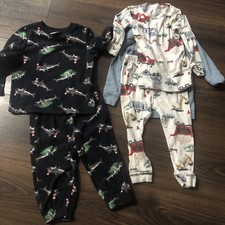Boy  s 2 Pajama Sets Old Navy  Just One you 12 - 18 months Lot S12
