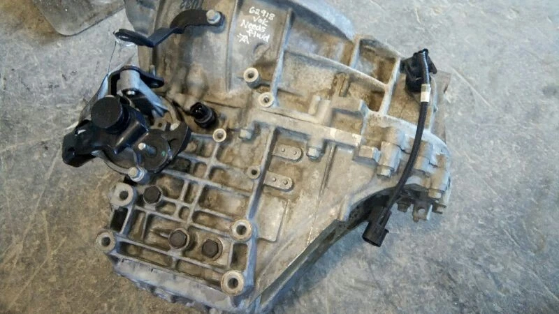 Manual Transmission ONLY 21,072 MILES from 2013 Hyundai Elantra Sedan 4757060 Foto 4 de 4