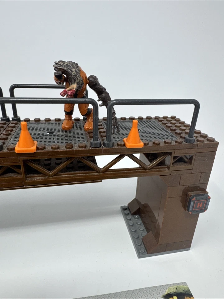 Mega Bloks Halo: Anniversary Edition: Floodgate (96971) Incomplete - Image 2 of 4