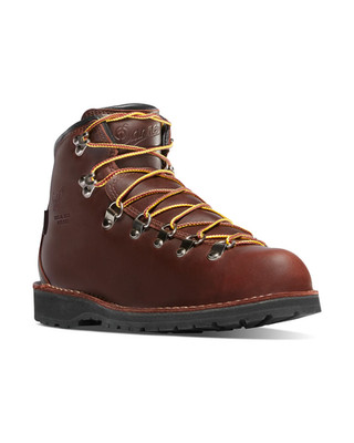 Danner Mountain Pass Color: Dark Brown SZ 12EE
