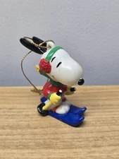 Peanuts Snoopy Skis Skiing Poles Earmuff Sweater Christmas Ornament Figurine Toy