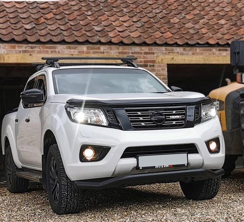 Black Bonnet Guard For Nissan Navara D40 2006 - 2015 Acrylic Sun Shield 4x4 Hood - Picture 6 of 7