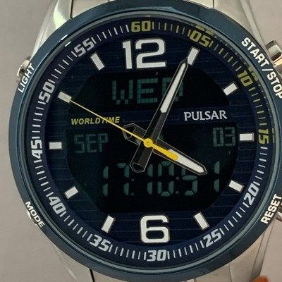 Pulsar Men's AnAlogue Digital Stainless Steel Bracelet Watch