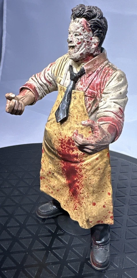 Figura suelta McFarlane Movie Maniacs Texas Chainsaw Massacre Leatherface 1998  Foto 4 de 4