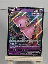 Mew V 113/264 Swsh08: Fusion Strike Holo