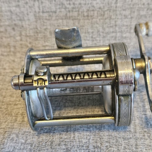 Vintage Pflueger Summit 1993L Level Winding Bait Casting Fishing Reel • Engraved - Picture 9 of 9