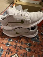 Women Nike Tennis Shoes 