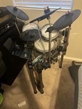 Simmons Titan 70 Electronic Drum Kit Mesh Pads 7-Piece 5 Pads USB MIDI