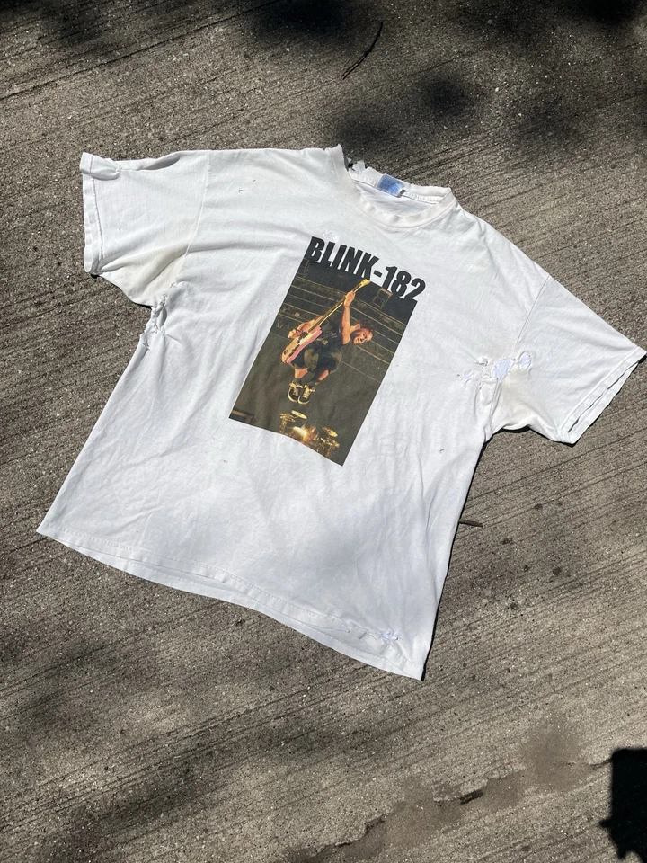 2001 Trash Blink 182 “Take off Your Pants and Jacket” Concert T-shirt - Image 4 of 4