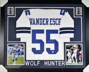 leighton vander esch signed jersey