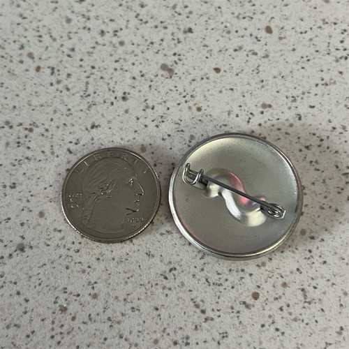 Team Fortress RED Reliable Excavation Demolition Pinback Button #45372 - Picture 2 of 2