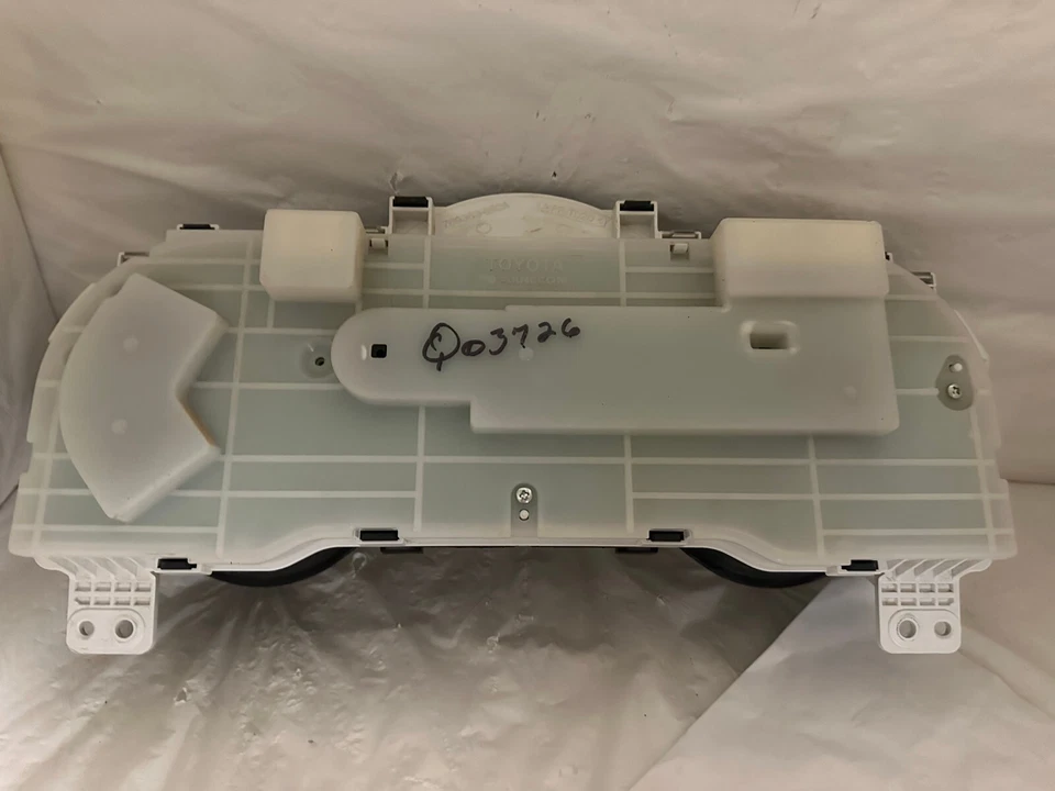 Cuadro de instrumentos velocímetro Toyota Tacoma 2012-2015 6 cilindros 113.022 millas Foto 2 de 3