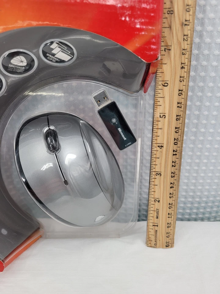 Microsoft Wireless Laser Mouse 6000 2.4 GHz High Definition Mobile - Image 2 of 4