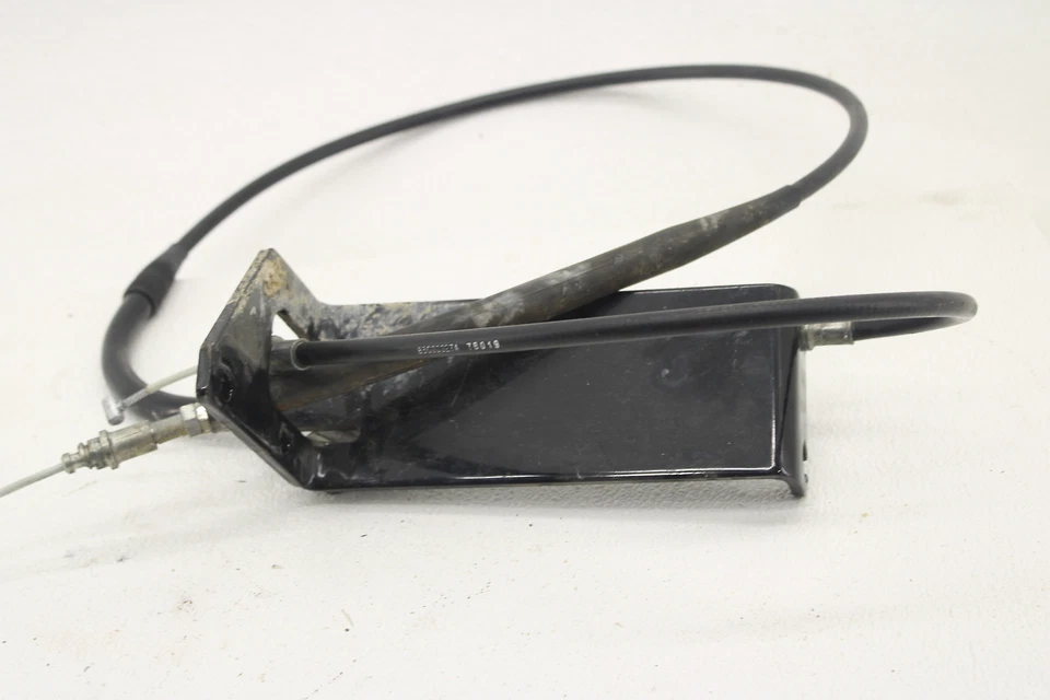 Cables y soporte de freno de estacionamiento Tri Glide para Harley Davidson Freewheeler 2015-2018 Foto 3 de 4