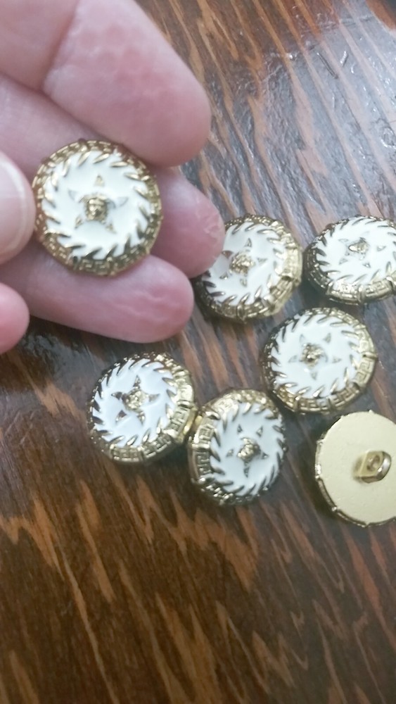 Versace Button Medusa ( ONE) 2018  18 mm metal  Italy