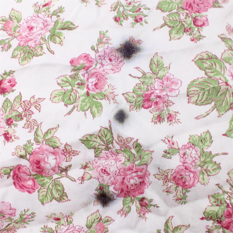 Juego de sábanas planas y ajustables Laura Ashley 2 piezas King patrón rosa rosa defectuoso Foto 4 de 4