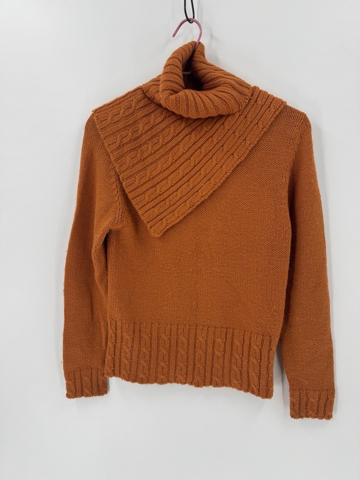 orange cable knit sweater with turtleneck size M