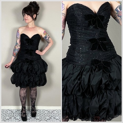 Vintage 1980s Black Strapless Bubble Hem Mini Cocktail Dress - 28" Waist