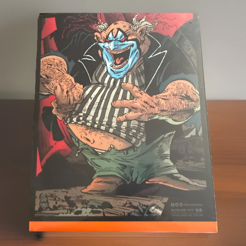 SPAWN MCFARLANE ETIQUETA DORADA EL PAYASO EDICIÓN LUZ NEGRA SOLO 3200 PIEZAS *NUEVO* Foto 2 de 3