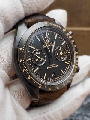 Omega Speedmaster Dark Side of Moon Vintage Black 31192445101006 99% LNIB B&P's