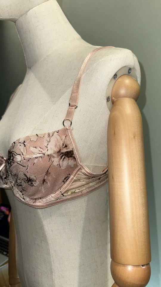 Sujetador de malla rosa sexy vintage de Roberto Cavalli para mujer talla S Foto 4 de 4