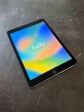 Apple iPad Pro 9.7" 1st Generation WiFi 32GB Silver MLMN2LL/A