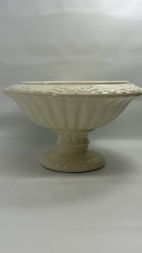 2001 Haeger Cream Footed Table Planter 564-36