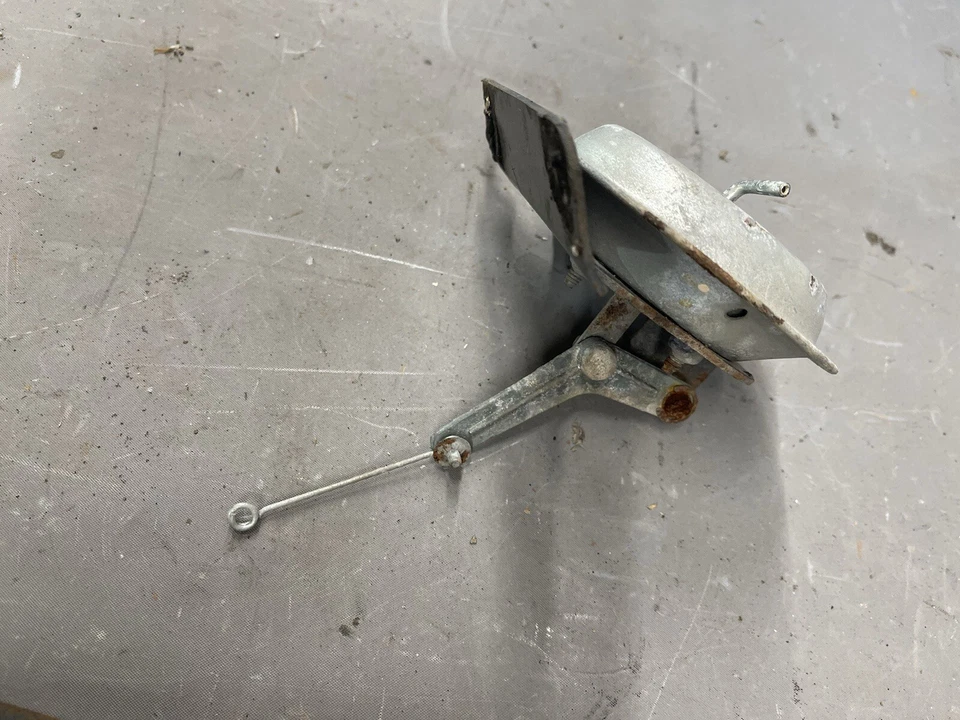 Chevy Camaro Pontiac Firebird 1970-1981 aire acondicionado cortafuegos capucha ventilación puerta Foto 4 de 4