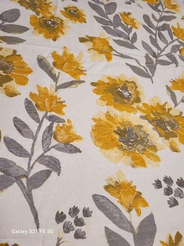 Threshold Yellow & Gray floral tablecloth 64 x 50 + 7 matching napkins