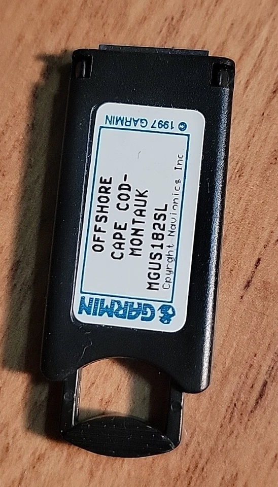 Garmin BlueChart Data Card Cape Cod to Montauk MGUS182SL map chip - Image 2 of 3