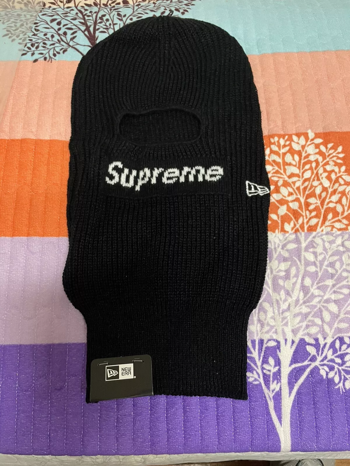 Cagoule Supreme x New Era boîte logo FW22