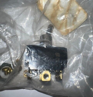 NEW Carling Technologies Switch Toggle 0939