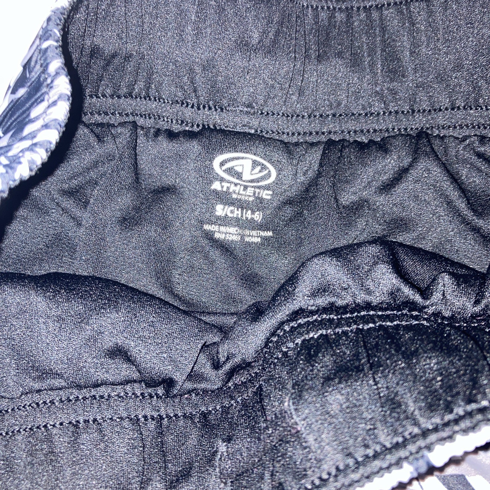 Athletic Works 2 Pair Patterned Running Shorts Li… - image 8