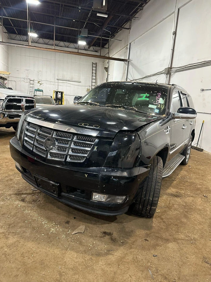 09 CADILLAC ESCALADE Transmission Assy. Foto 3 de 4