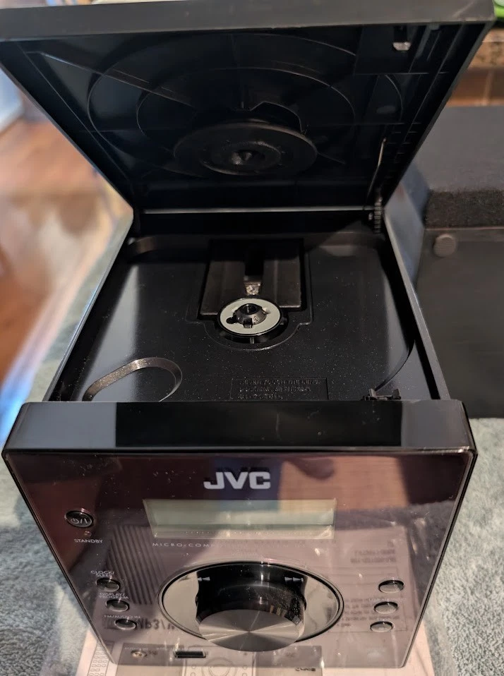 Sistema de microcomponentes de radio CD/USB/FM JVC UX-G210 Foto 3 de 4