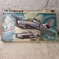 Revell Wildcat Grumman F4F4 1:32 Scale Model Airplane Kit New Factory Sealed