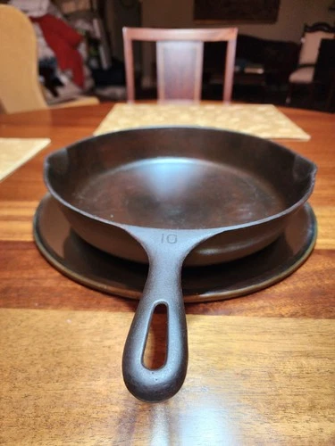Perfect Restoration Of A Vintage #10 Wagner 11 3/4" Cast Iron Skillet  Spins