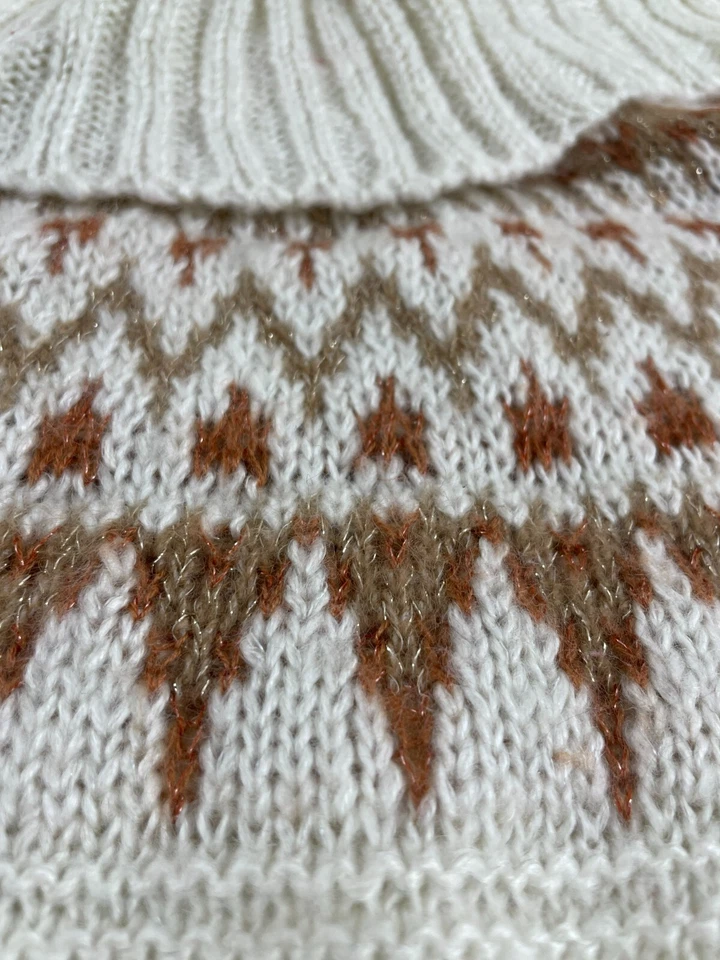 Suéter Maurices Para Mujer Talla Mediana Crema Marrón Dorado Pullover Azteca Capucha Cuello Foto 4 de 4