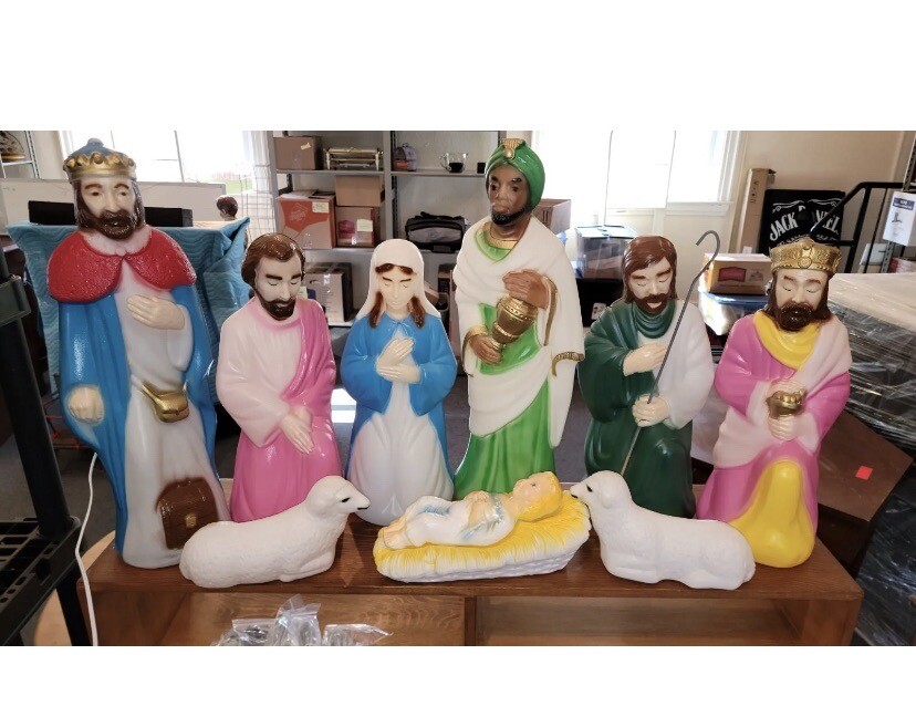 Vintage Empire 9 piece Nativity Set with box and cords 22” Tall blow