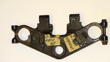 KAWASAKI GPZ 1100 UT KZT 10 B TRIPLE CLAMP UPPER