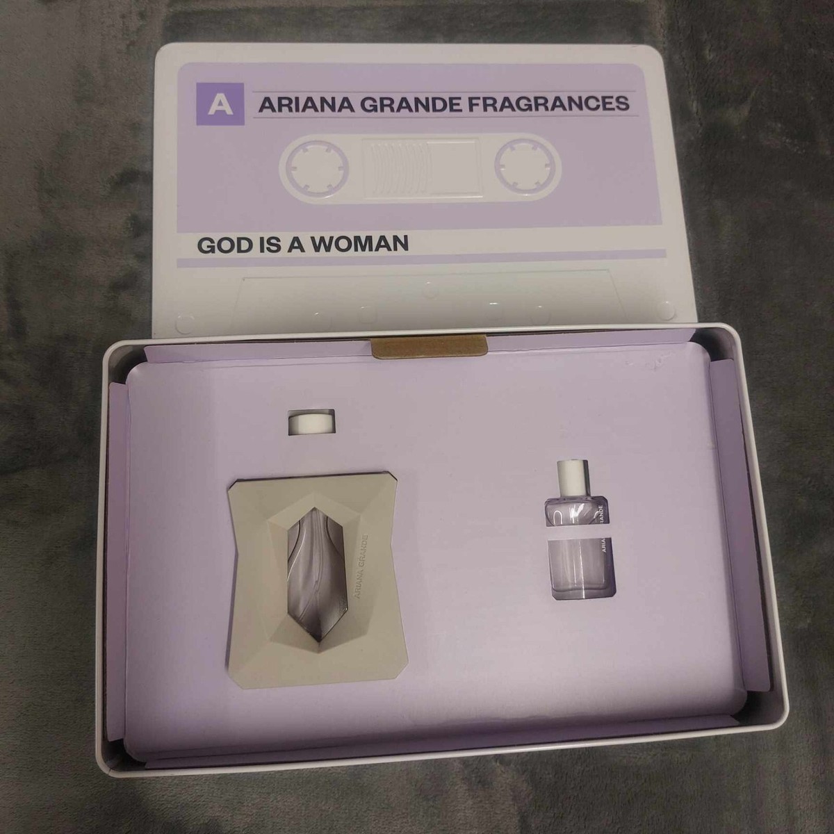 Ariana Grande Gift Set MOD R.E.M 30ml God is a Woman 50ml Ari