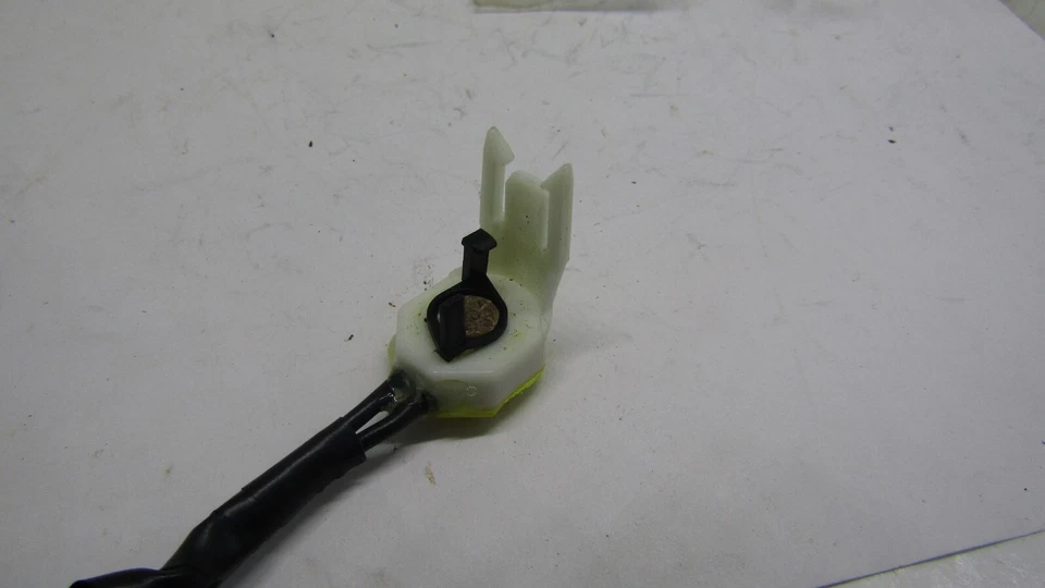 90 92 Interruptor de cerradura de puerta antirrobo Lincoln Town Car F0VY-54220A41-A Foto 3 de 4