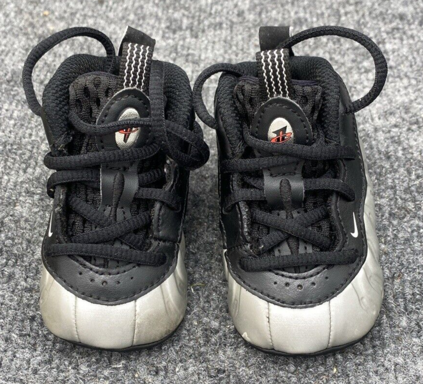 Nike Shoes Crib Baby Size 2C Lil Posite One Soft Bottom Chrome